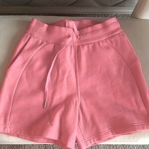 LULULEMON Scuba High Rise Short 5” NEW